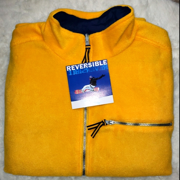 Men Reversible Vest Jacket - Picture 3 of 9